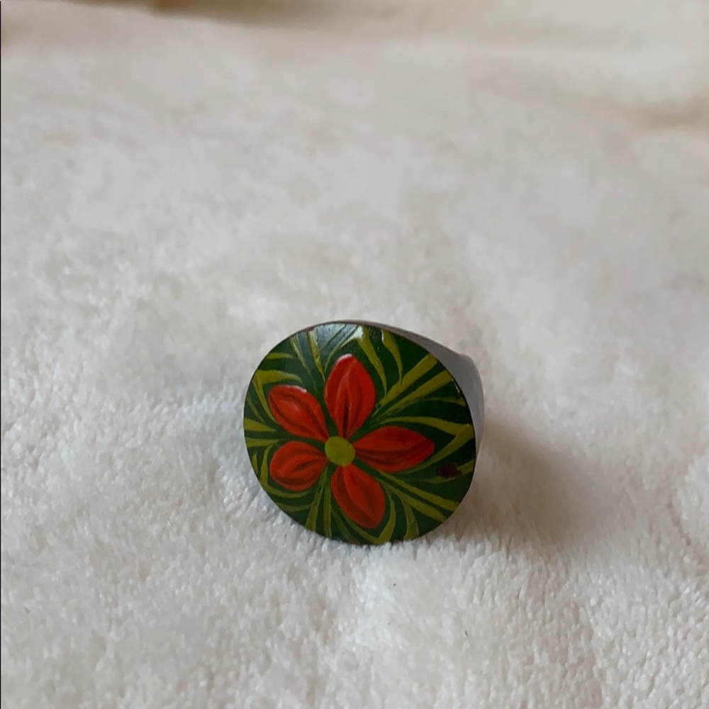 Wooden ring ***